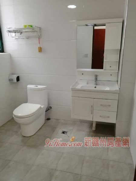 糧食城 風和日麗小區(qū)140平米3室2廳2衛(wèi)出售_房源展示圖4_新贛州房產網(wǎng)